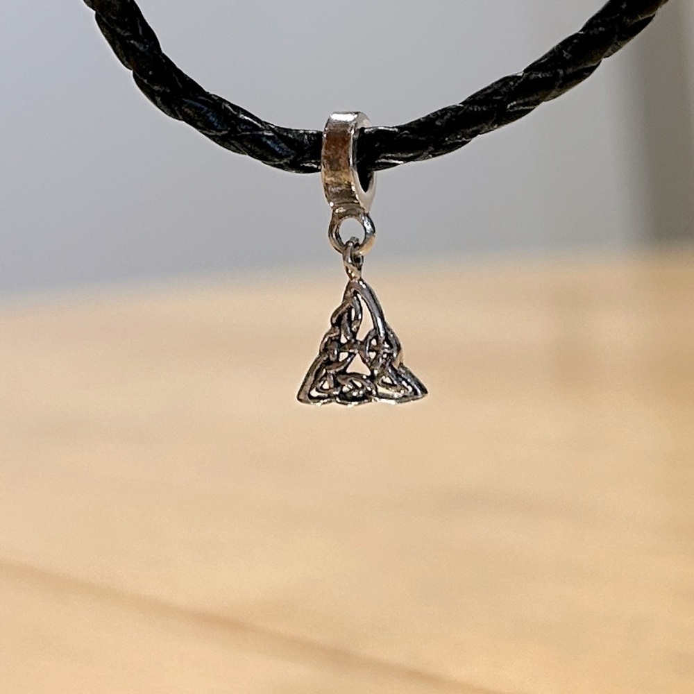 Pandora 925 ALE sterling Silver Celtic Knot dangle charm Pendant - Picture 1 of 7